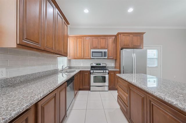 15210 Addicks Stone Drive B, Houston, TX 77082