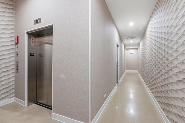 2317 N Clark Street 207, Chicago, IL 60614