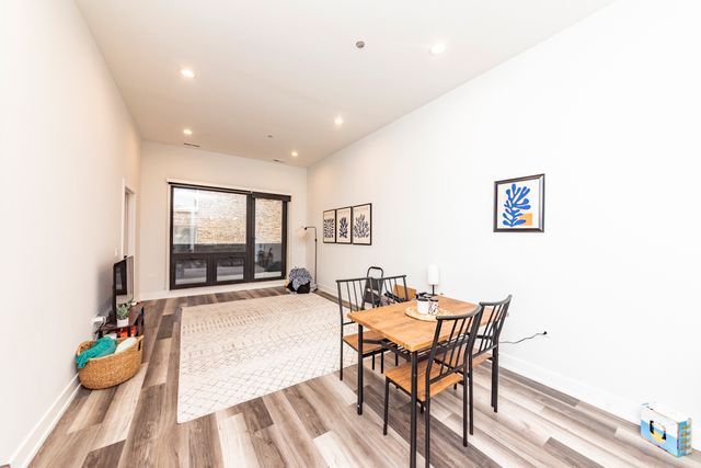 2317 N Clark Street 207, Chicago, IL 60614