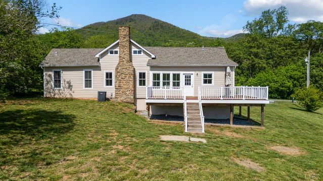 1818 Owl Town RD, Bedford, VA 24523