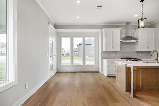 24195 W 91st Terrace, Lenexa, KS 66227