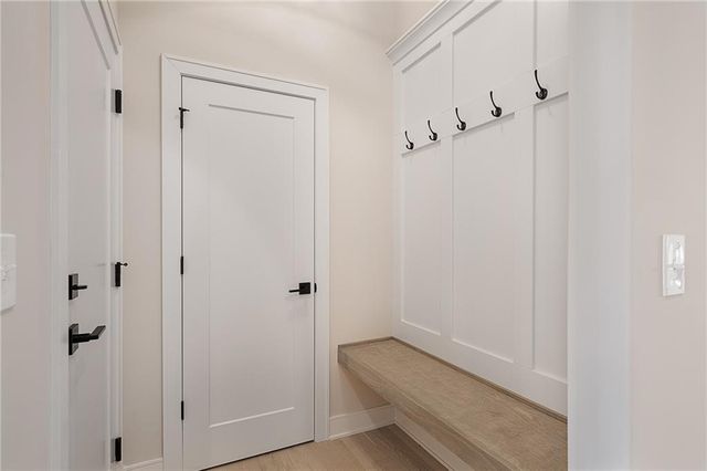 24195 W 91st Terrace, Lenexa, KS 66227