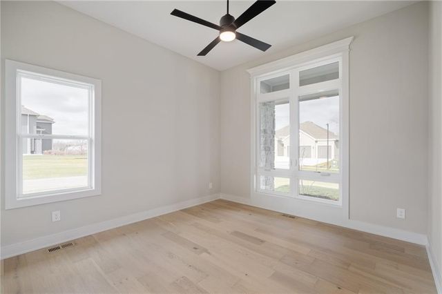 24195 W 91st Terrace, Lenexa, KS 66227