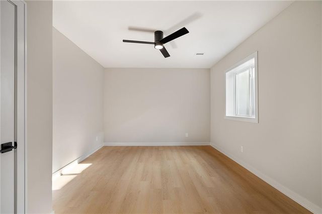 24195 W 91st Terrace, Lenexa, KS 66227