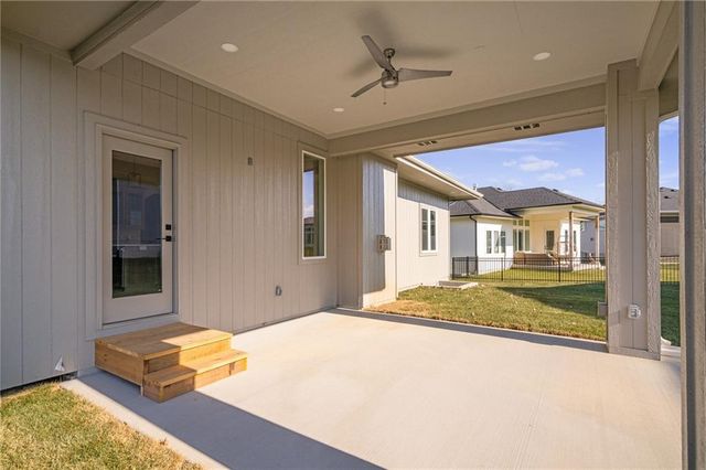 24195 W 91st Terrace, Lenexa, KS 66227