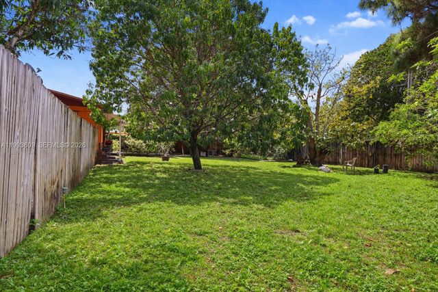 16250 NW 39th Pl, Miami Gardens, FL 33054