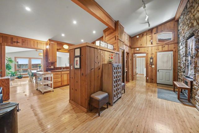 21376 Consolation, Volcano, CA 95689