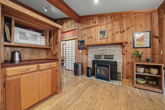 21376 Consolation, Volcano, CA 95689