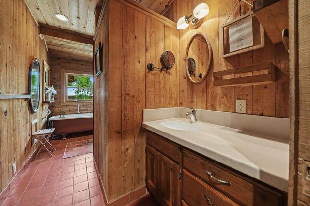 21376 Consolation, Volcano, CA 95689