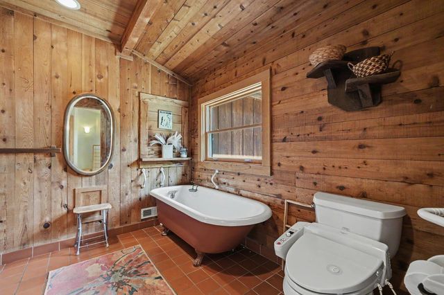 21376 Consolation, Volcano, CA 95689