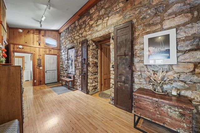 21376 Consolation, Volcano, CA 95689