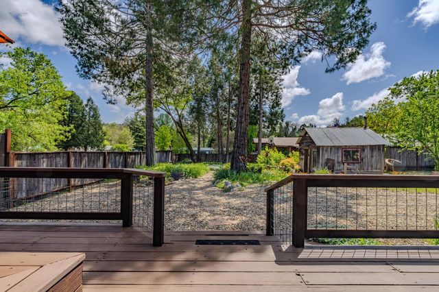 21376 Consolation, Volcano, CA 95689