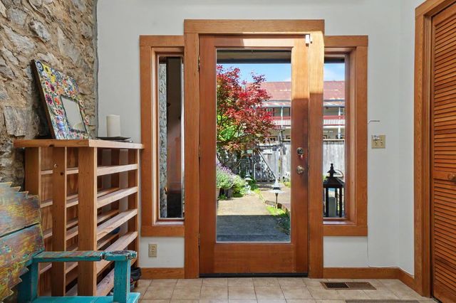21376 Consolation, Volcano, CA 95689