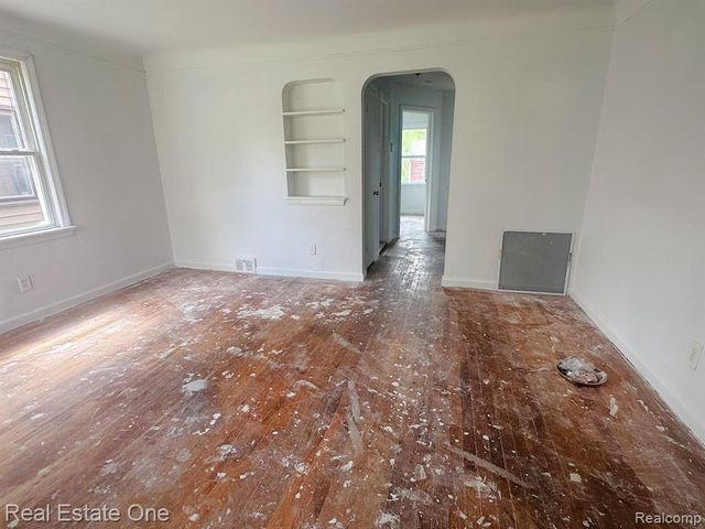 20315 Goulburn Street, Detroit, MI 48205