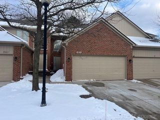 55302 Boardwalk Lane, Shelby Twp, MI 48316