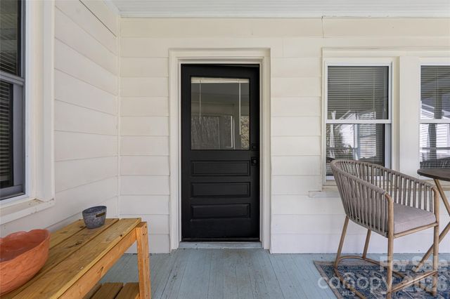 994 Riceville Road, Asheville, NC 28805