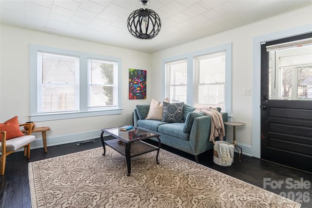 994 Riceville Road, Asheville, NC 28805