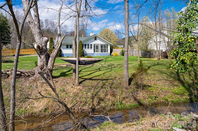 994 Riceville Road, Asheville, NC 28805