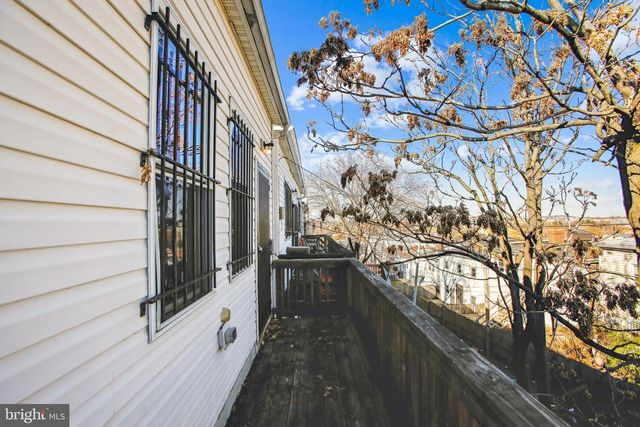 1246 QUEEN ST NE #3, Washington, DC 20002