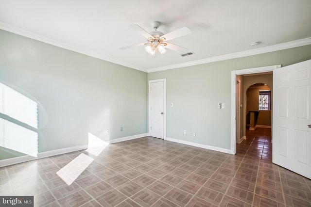 1246 QUEEN ST NE #3, Washington, DC 20002