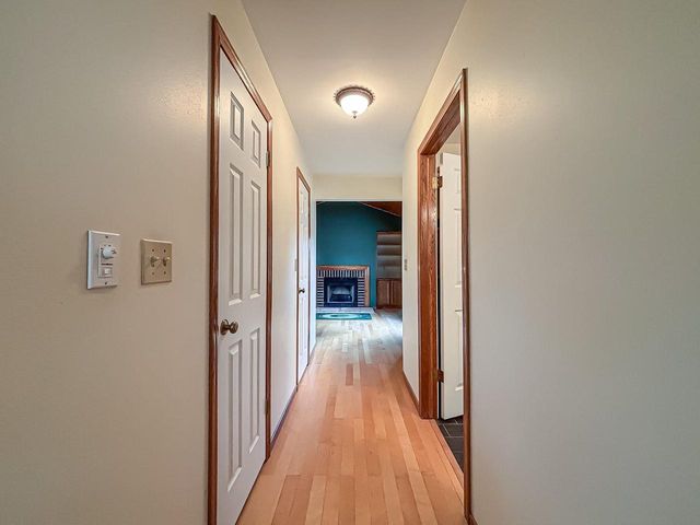 13130 Scarborough DRIVE, New Berlin, WI 53151