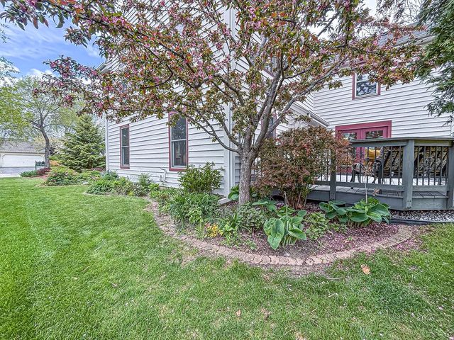 13130 Scarborough DRIVE, New Berlin, WI 53151