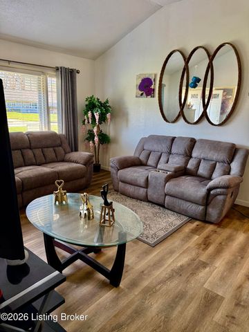 14019 Darwin Blvd, Louisville, KY 40272