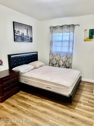 14019 Darwin Blvd, Louisville, KY 40272