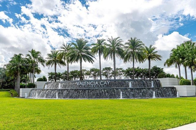 11917 SW Jasper Lake Way, Port St. Lucie, FL 34987