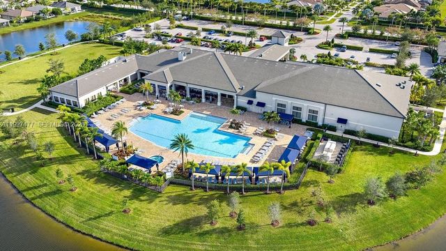 11917 SW Jasper Lake Way, Port St. Lucie, FL 34987