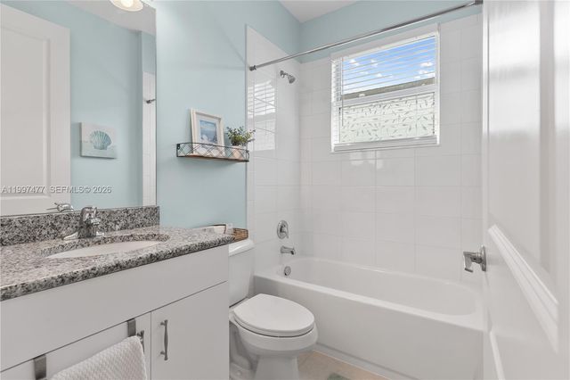 11917 SW Jasper Lake Way, Port St. Lucie, FL 34987