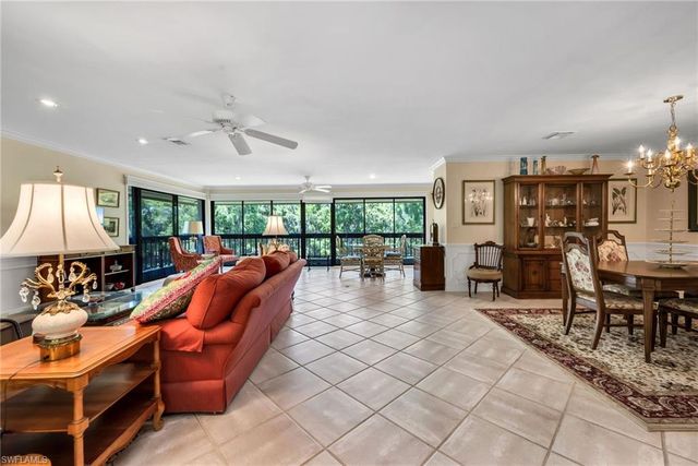 200 Wyndemere WAY B402, Naples, FL 34105