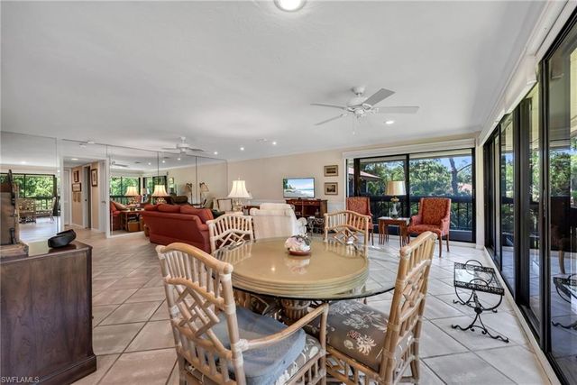 200 Wyndemere WAY B402, Naples, FL 34105