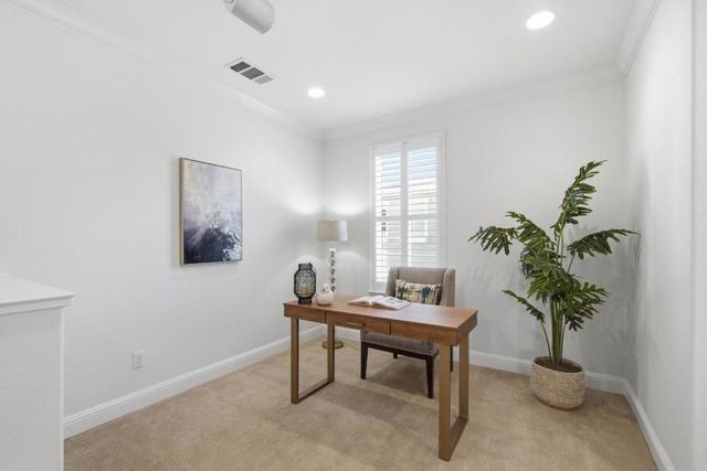 631 True Wind Way 216, Redwood City, CA 94063