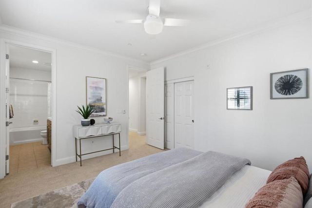 631 True Wind Way 216, Redwood City, CA 94063