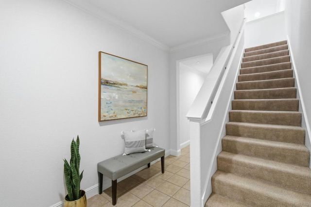 631 True Wind Way 216, Redwood City, CA 94063