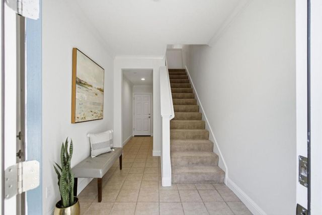 631 True Wind Way 216, Redwood City, CA 94063