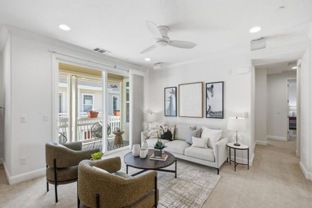 631 True Wind Way 216, Redwood City, CA 94063