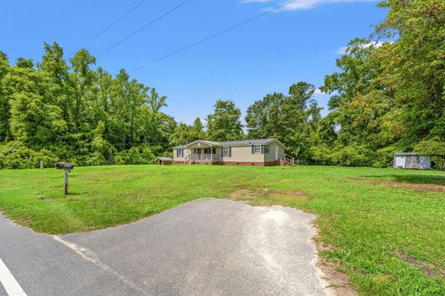 875 Mount Olive Church Rd., Nichols, SC 29581