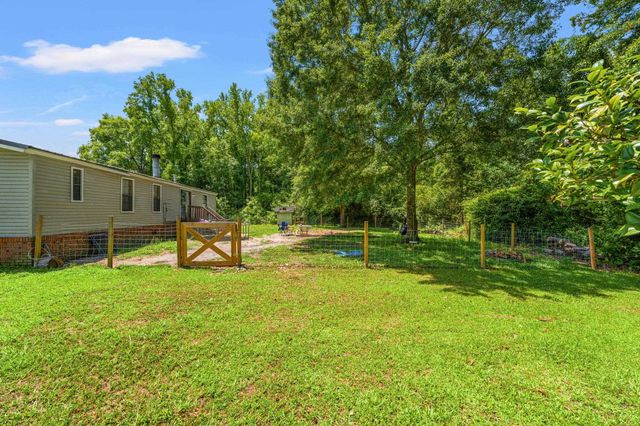 875 Mount Olive Church Rd., Nichols, SC 29581