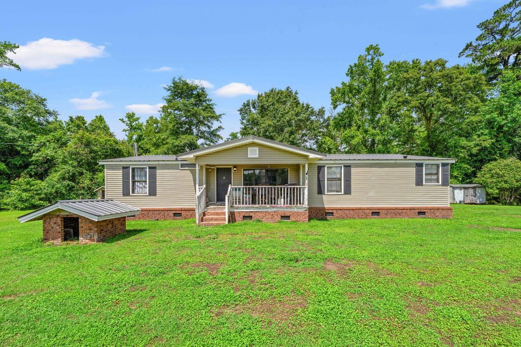875 Mount Olive Church Rd., Nichols, SC 29581