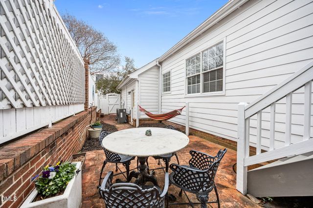 120 Nolen Lane, Chapel Hill, NC 27516