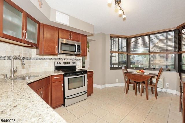 316 Prospect Ave 4K, Hackensack City, NJ 07601