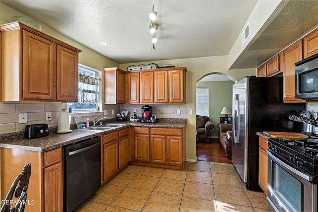 6505 BERRINGER Street, El Paso, TX 79932