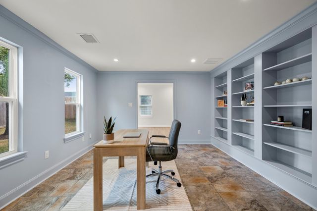 810 Nashua Street, Houston, TX 77008