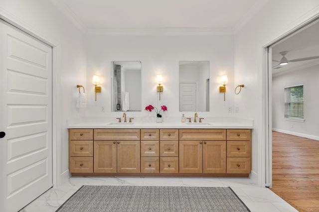 810 Nashua Street, Houston, TX 77008