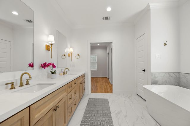 810 Nashua Street, Houston, TX 77008