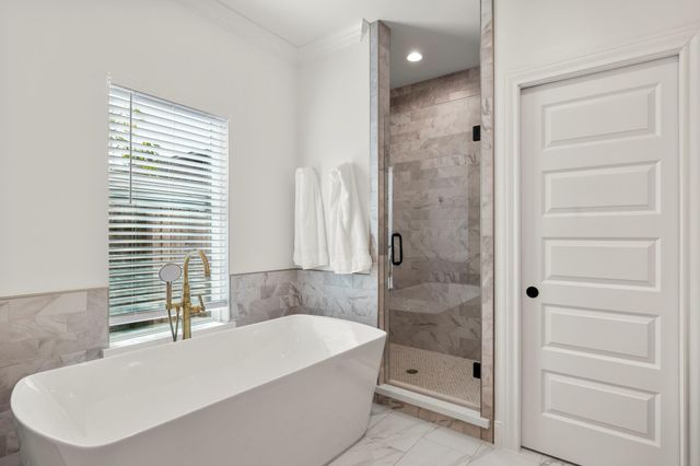 810 Nashua Street, Houston, TX 77008