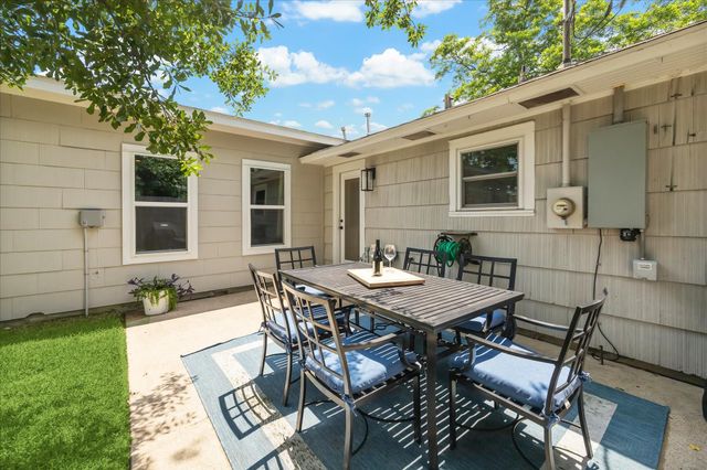 810 Nashua Street, Houston, TX 77008