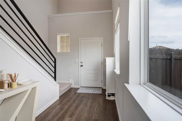 6554 Marsh LN, Buda, TX 78610